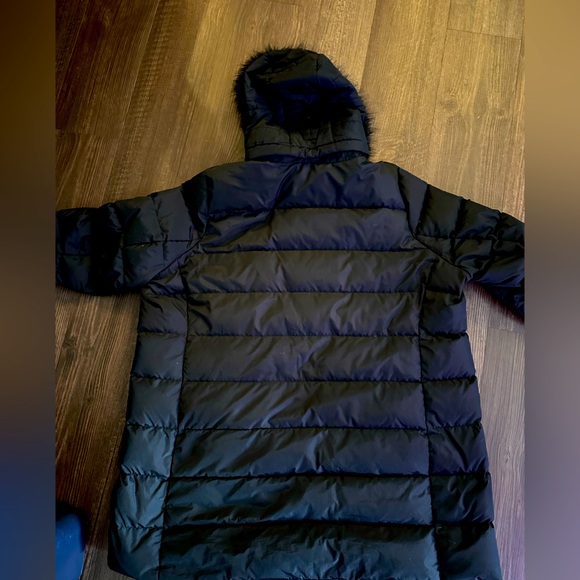 Lands’ End Women’s Down Coat - Picture 7 of 9